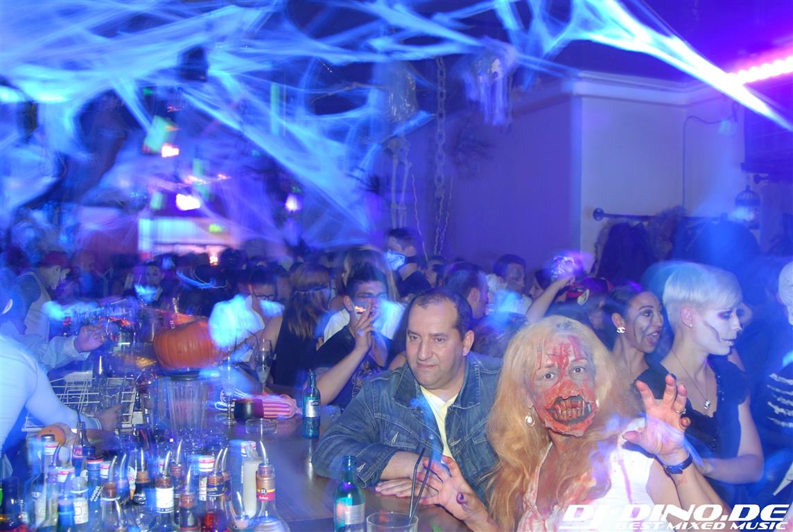 Halloween 2016 @ barhundert Frankfurt – Foto 9