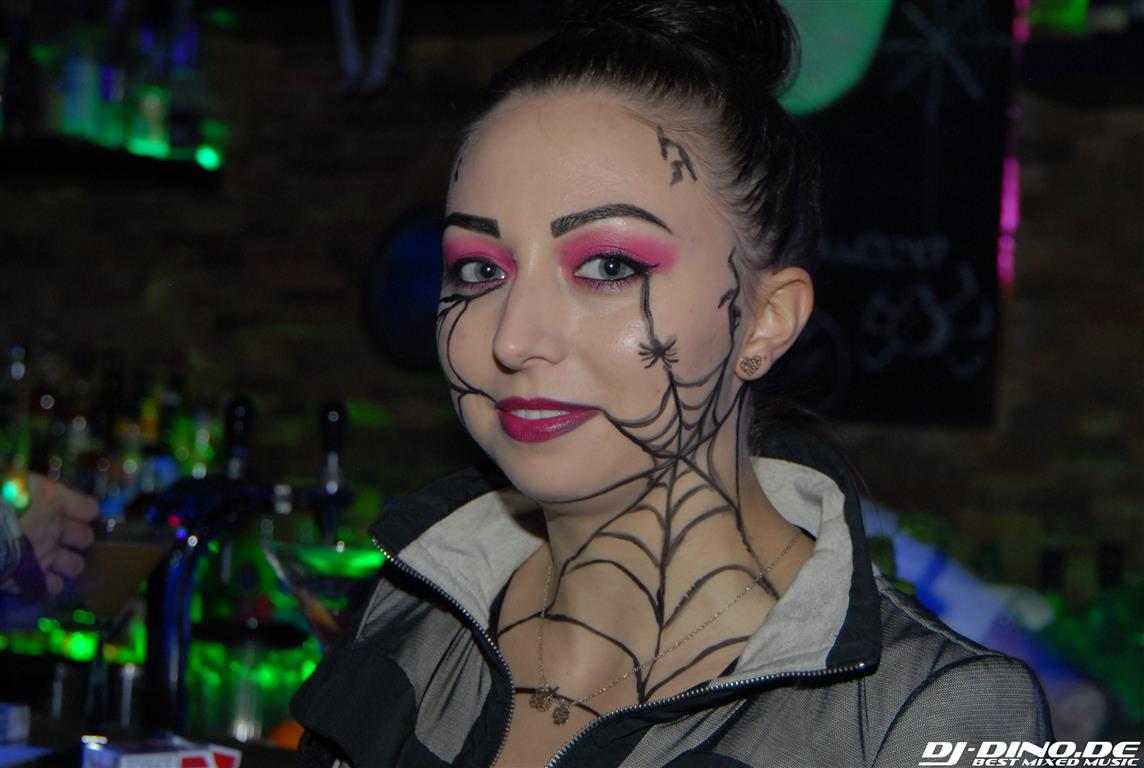Halloween 2017 @ barhundert Frankfurt – Foto 7
