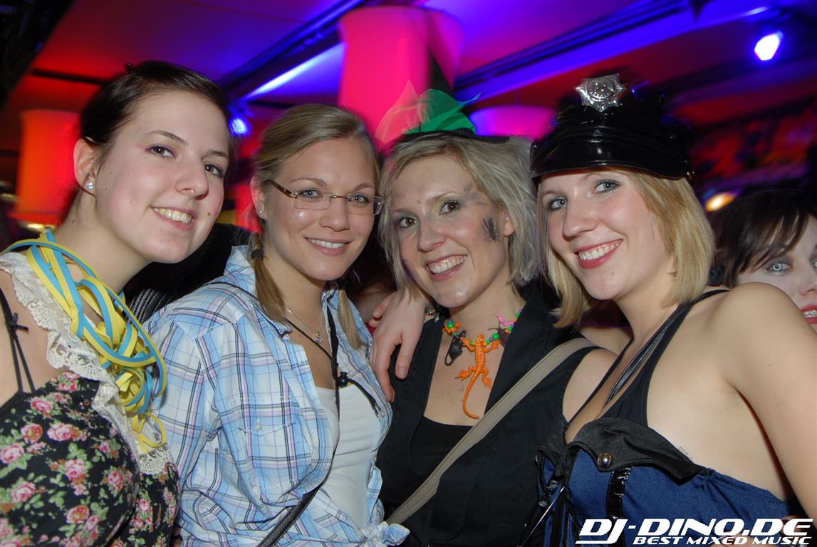 TIRITAMBA @ Living XXL Frankfurt (2011) – Foto 3